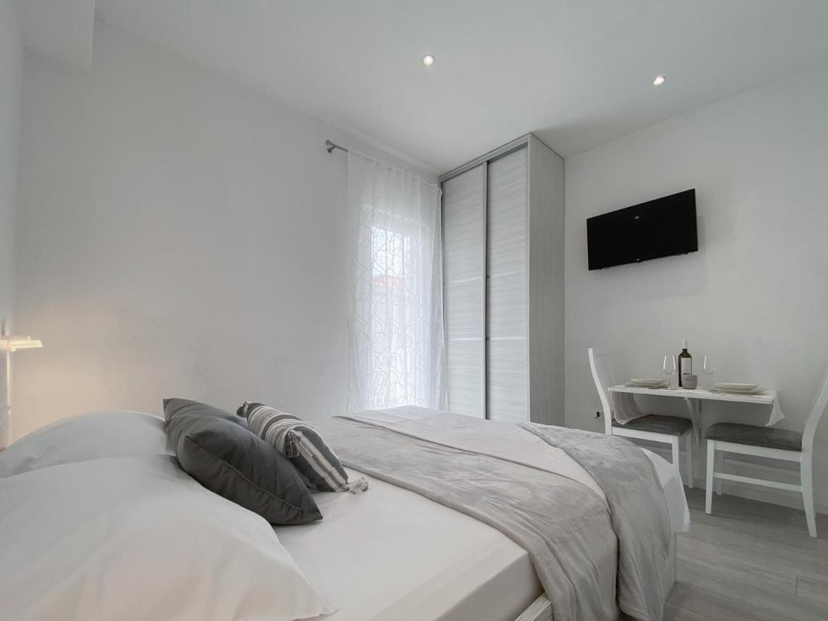 Apartments Paladin มาคาร์สกา ภายนอก รูปภาพ